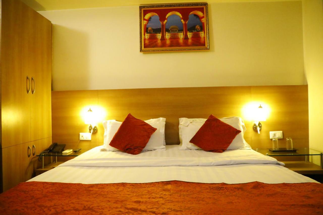 The Prime Hotel Jaipur Bagian luar foto